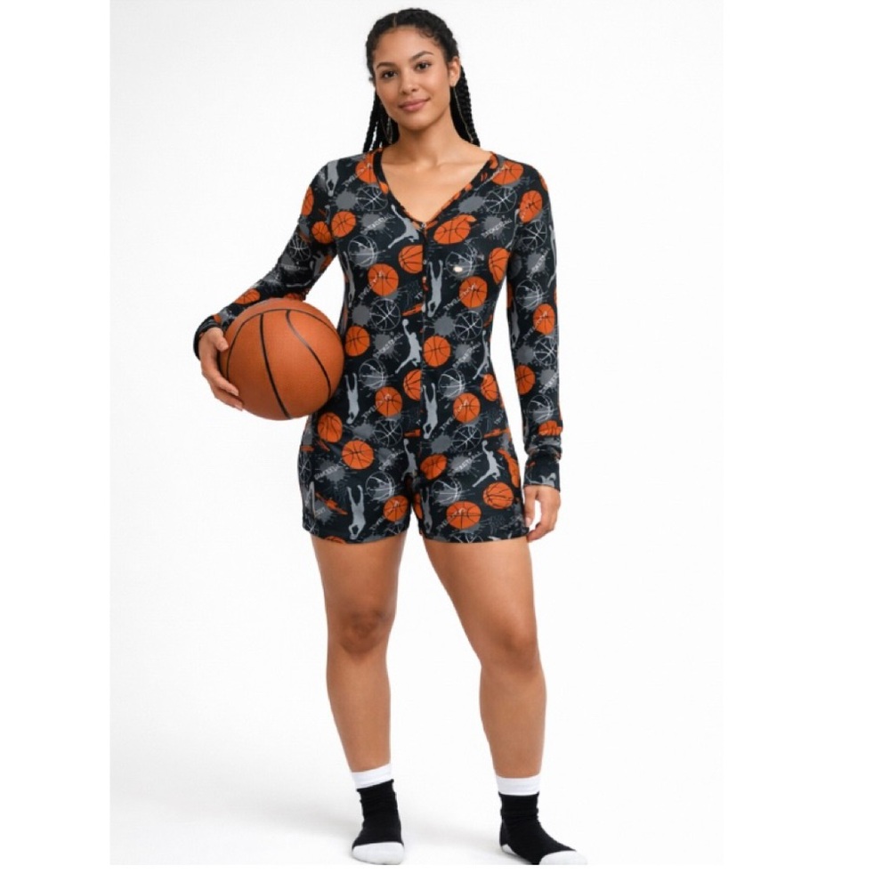 🇺🇸 OHSOHS Basketball Onesie Romper  Lounge Athleisure with Matching Socks NWT L